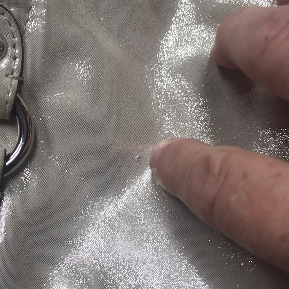 Coach gold purse - Picture 4 of 8